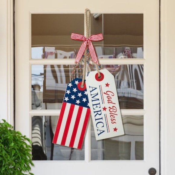 Festive American Flag Hanging Tags - Picture 3 of 5